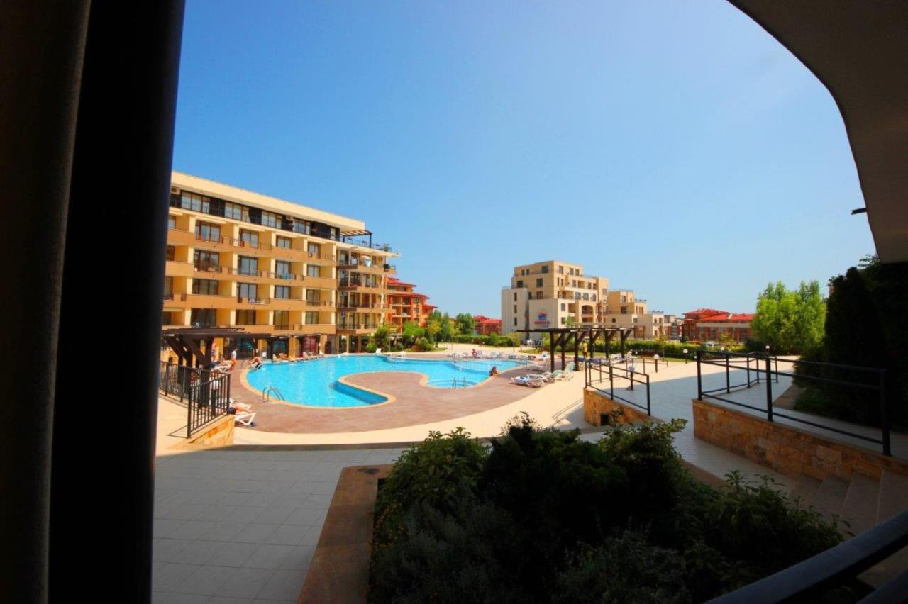 Menada Luxor Apartments Sveti Vlas Pokoj fotografie