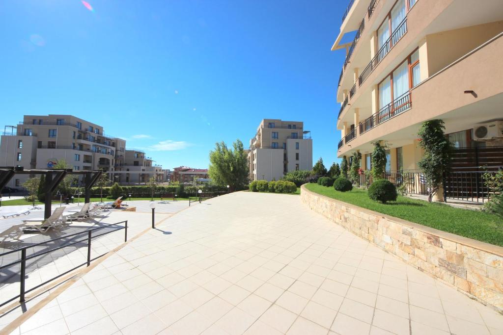 Menada Luxor Apartments Sveti Vlas Exteriér fotografie