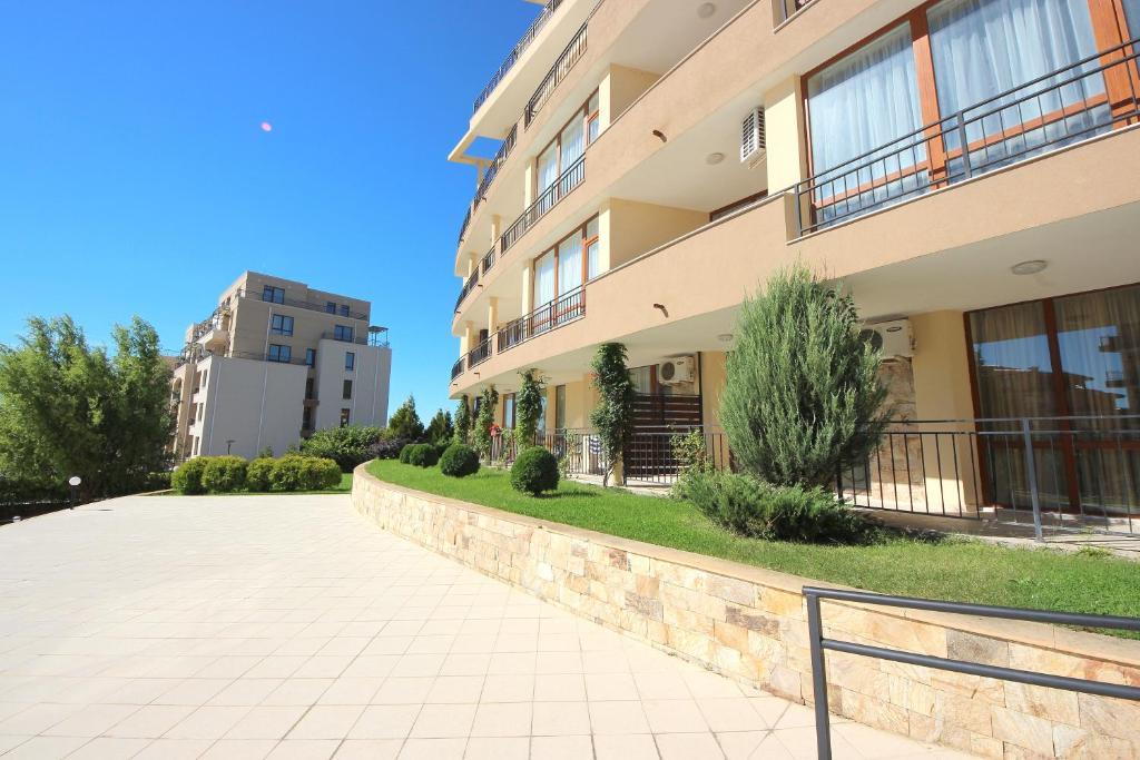 Menada Luxor Apartments Sveti Vlas Exteriér fotografie