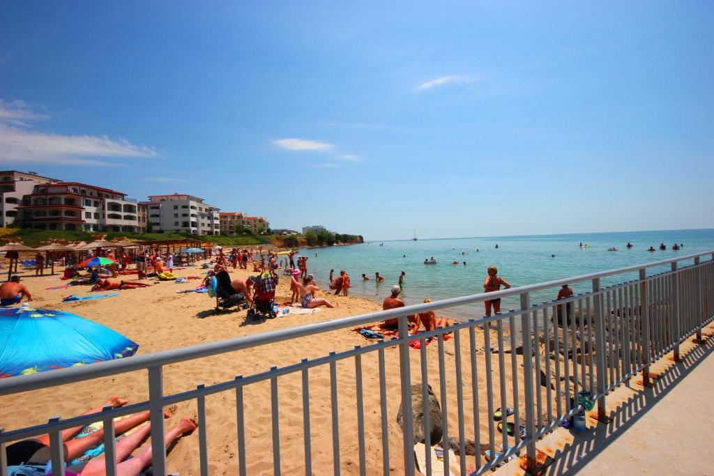 Menada Luxor Apartments Sveti Vlas Exteriér fotografie